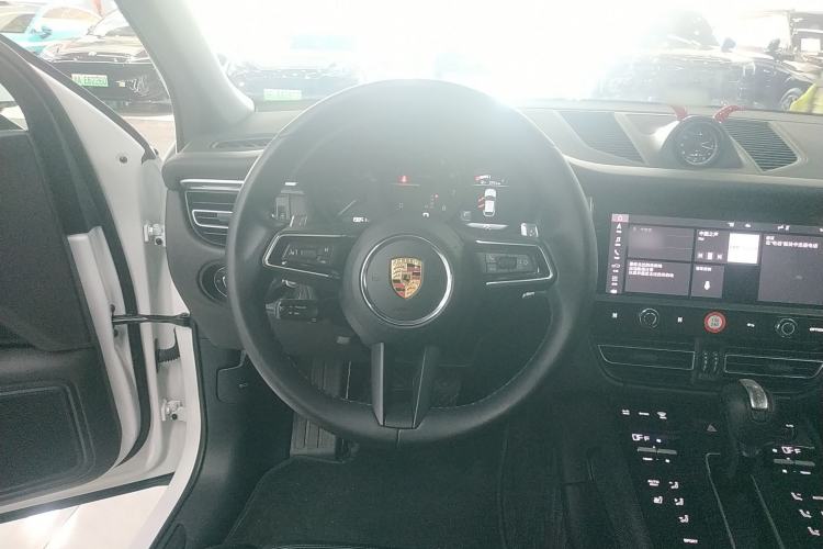 Used Porsche Macan 2024 Macan 2.0T
