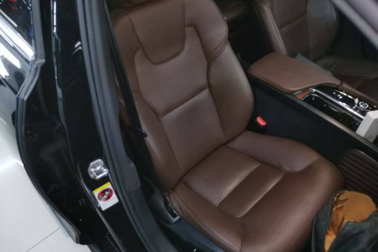 Used Volvo S90 2022 B5 Zhiyi Luxury Edition