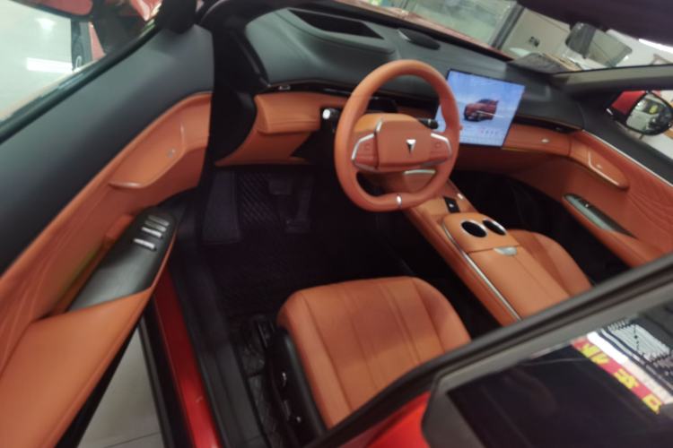 Used  S07 2025 215Max Huawei Qiankun Intelligent Driving ADS SE Range-Extended Version
