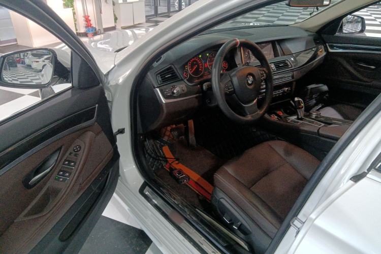 Used BMW 5 Series 2014 525Li Luxury Design Package
