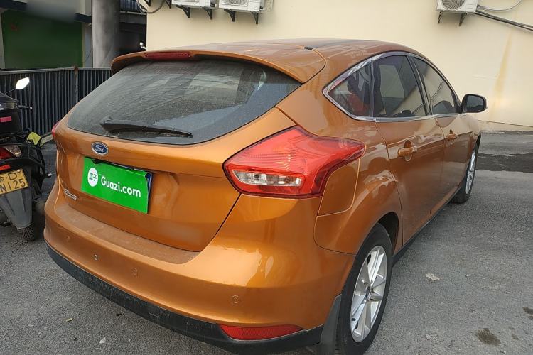 Used Ford Focus 2015 Hatchback 1.6L Automatic Fashion Edition
