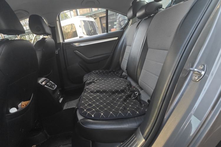 Used Skoda Octavia 2017 1.6L Automatic Chuanxing Edition
