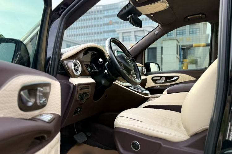 Used Mercedes-Benz Vito 2021 2.0T Business Version 7 Seats
