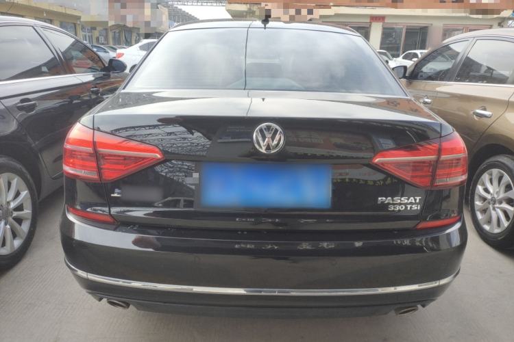 Used Volkswagen Passat 2017 330TSI DSG Luxury Edition
