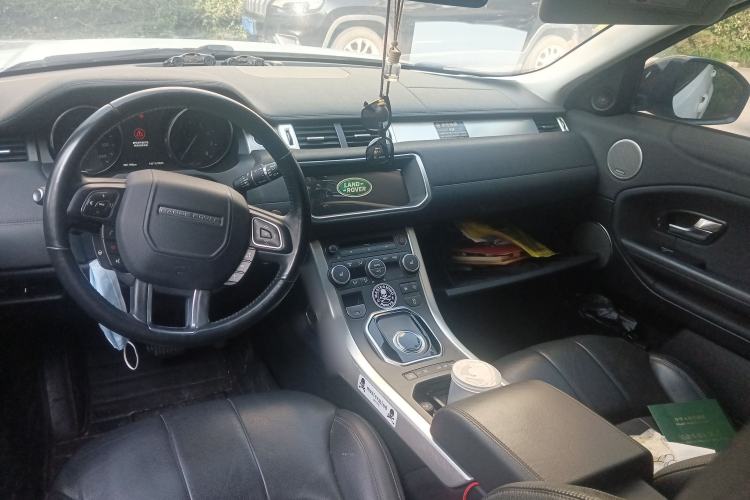 Used Land Rover Range Rover Evoque 2018 240 PS SE Smart Brilliance Edition
