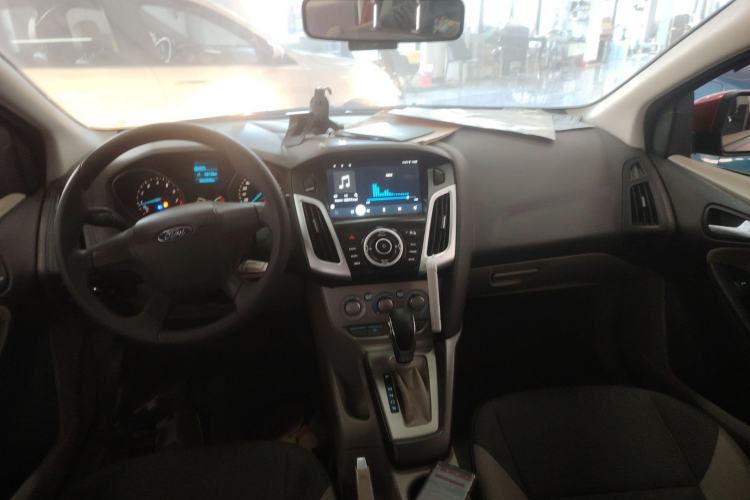 Used Ford Focus 2012 Sedan 1.6L Automatic Comfort Model
