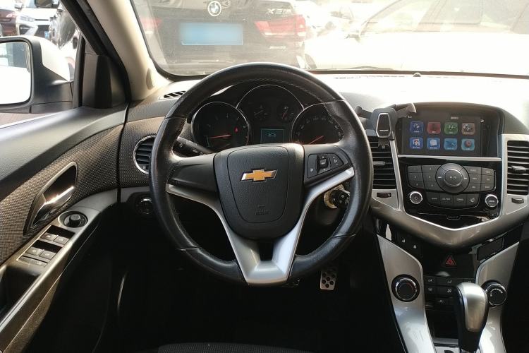 Used Chevrolet Cruze 2013 Hatchback 1.6T Automatic Flagship Model
