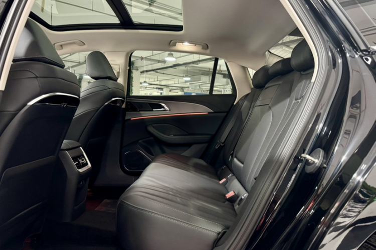 Used Hongqi H5 2024 2.0T Automatic Smart Connect Flagship Edition