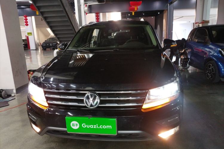 Used Volkswagen Tiguan L 2018 Revised Version 330TSI Automatic Two-Wheel Drive Comfort Edition