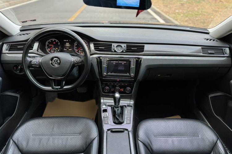 Used Volkswagen Passat 2017 330TSI DSG Prestige Edition
