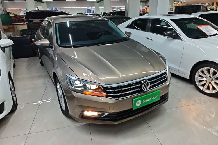 Used Volkswagen Passat 2016 330TSI DSG Luxury Edition
