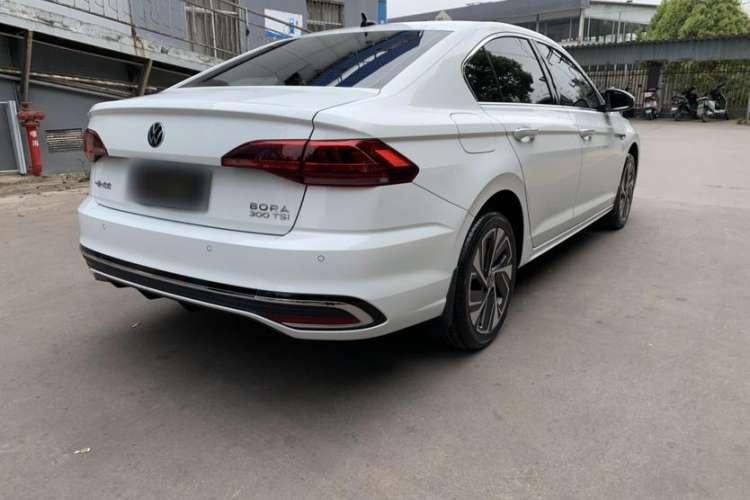 Used Volkswagen Bora 2023 300TSI DSG Prestige Edition
