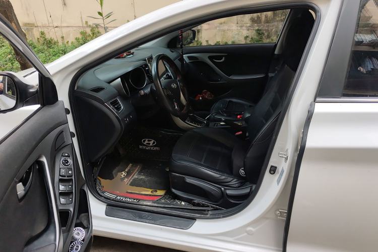 Used Hyundai Elantra (5th Generation / Langdong) 2016 1.6L Automatic Prestige Model
