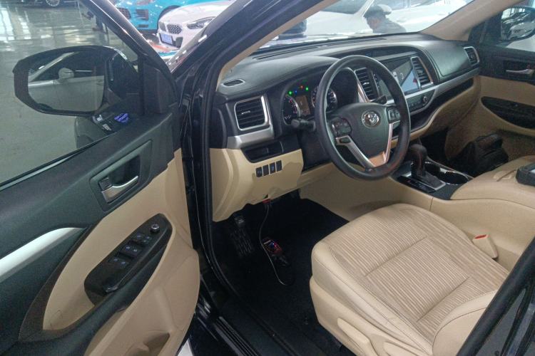Used Toyota Highlander 2018 2.0T Four-Wheel Drive Elite Edition 7 Seats China VI Standard
