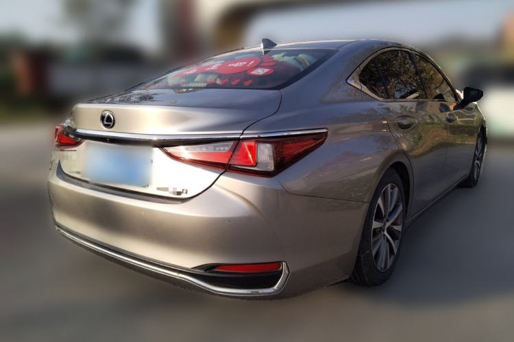 Used Lexus ES 2020 260 Excellence Edition
