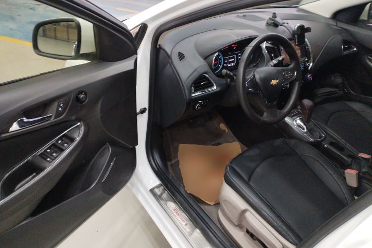 Used Chevrolet Cruze 2015 1.5L Automatic Luxury Edition
