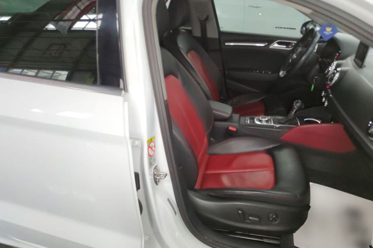 Used Audi A3 2019 Limousine 35 TFSI Style Edition China VI Emission Standard
