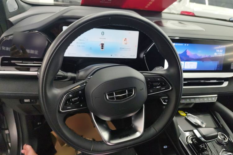 Used Geely Auto Monjaro L 2024 2.0TD High-Power Automatic Two-Wheel Drive Skyline Edition
