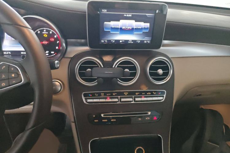 Used Mercedes-Benz GLC 2016 GLC 300 4MATIC Dynamic Model
