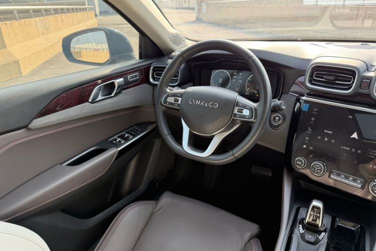 Used Lynk & Co 02 2019 High-Energy Edition 2.0T Automatic Two-Wheel Drive Shine Pro Edition China VI Standard