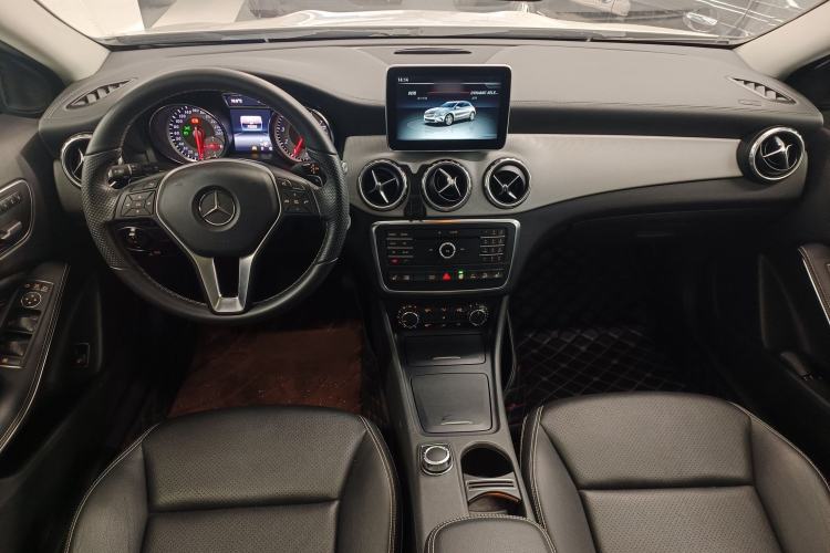 Used Mercedes-Benz GLA 2016 GLA 220 4MATIC Luxury Model
