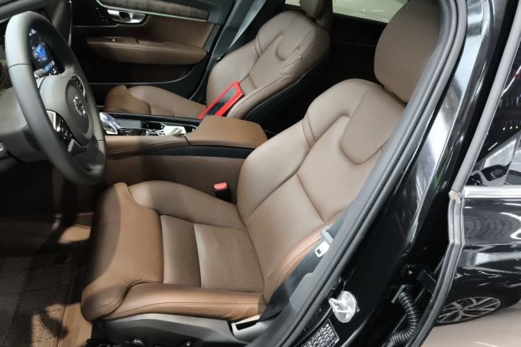 Used Volvo S90 2024 B5 Zhiyuan Luxury Edition