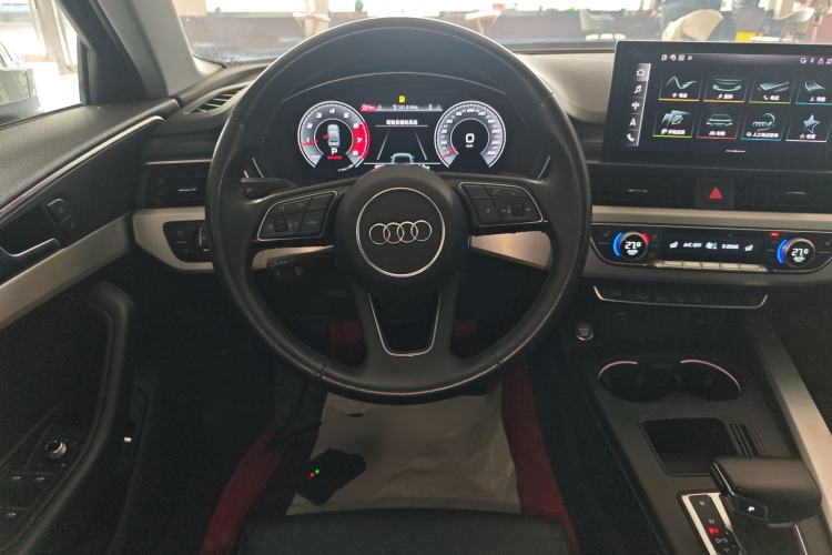 Used Audi A4L 2022 40 TFSI Luxury Dynamic Model