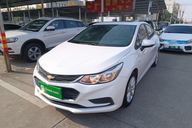 Used Chevrolet Cruze 2018 320 Automatic Pioneer Sunroof Edition
