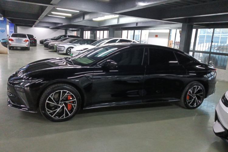 Used  L7 2022 Dynamic Model
