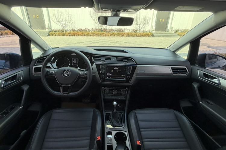 Used Volkswagen Touran 2018 Volkswagen Touran L 280TSI DSG Comfort Edition 7 Seats China V Emission Standard
