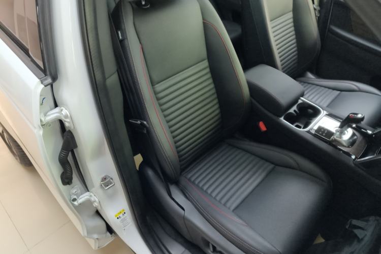 Used Land Rover Discovery Sport 2020 249 PS R-Dynamic Performance Edition