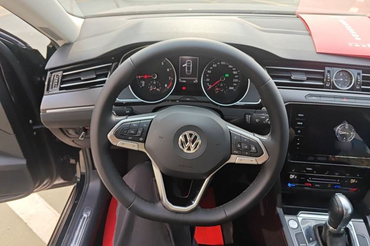 Used Volkswagen Magotan 2020 330TSI DSG Leading Model
