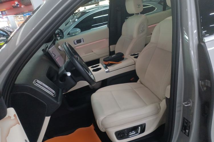 Used Li Auto L8 2023 Pro Model
