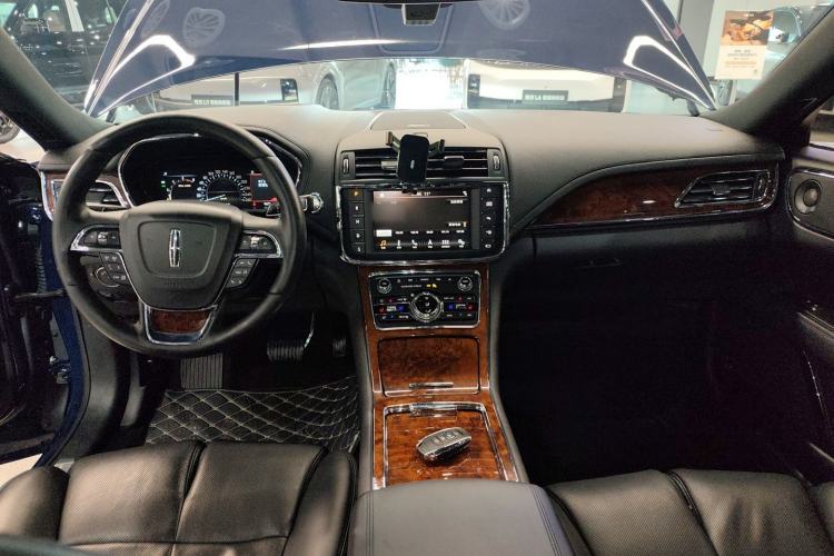 Used Lincoln Continental 2019 2.0T Two-Wheel Drive Prestige Version China VI Standard