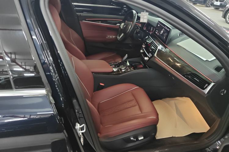 Used BMW 5 Series 2022 Second Facelift 525Li M Sport Package