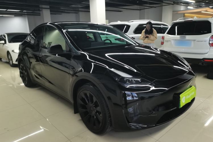 Used Tesla Model Y 2023 Rear-Wheel-Drive Version