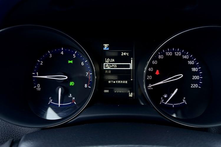 Used Toyota IZOA 2018 2.0L Yichi Edition China V Standard