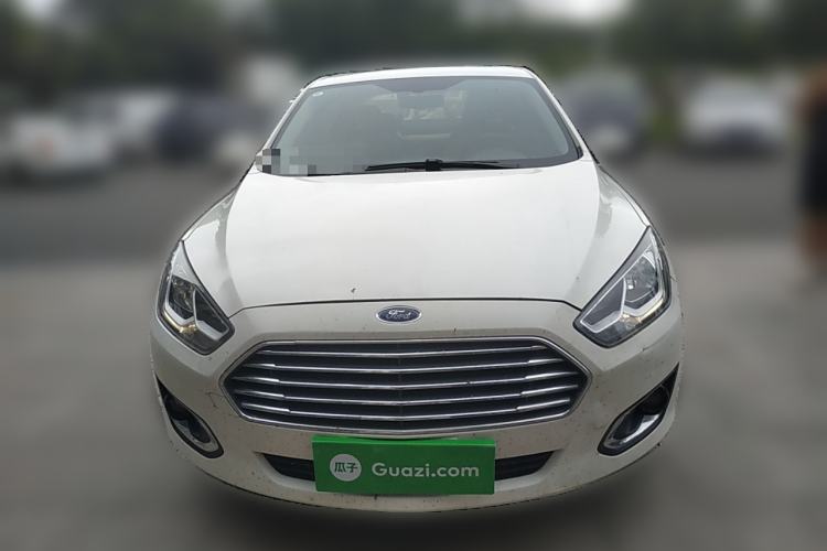 Used Ford Escort 2015 1.5L Automatic Fashion Model
