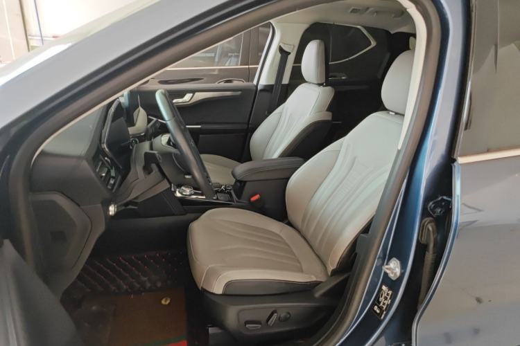 Used Ford Escape 2020 EcoBoost 245 Four-Wheel Drive Luxury Edition
