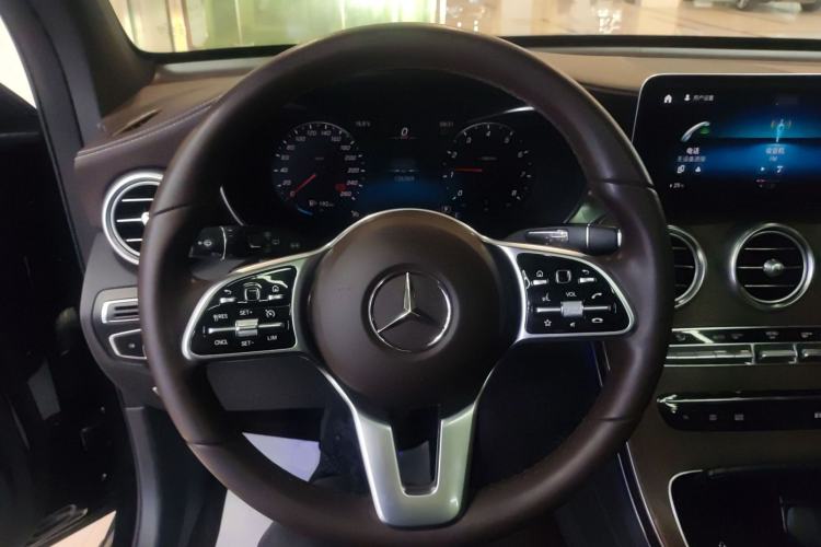 Used Mercedes-Benz GLC 2020 Facelift GLC 300 L 4MATIC Dynamic Edition