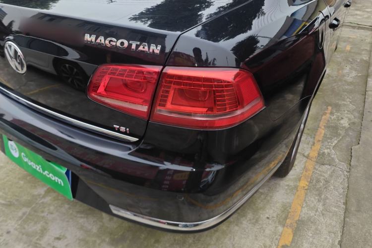 Used Volkswagen Magotan 2015 Revised Version 2.0 TSI Luxury Edition