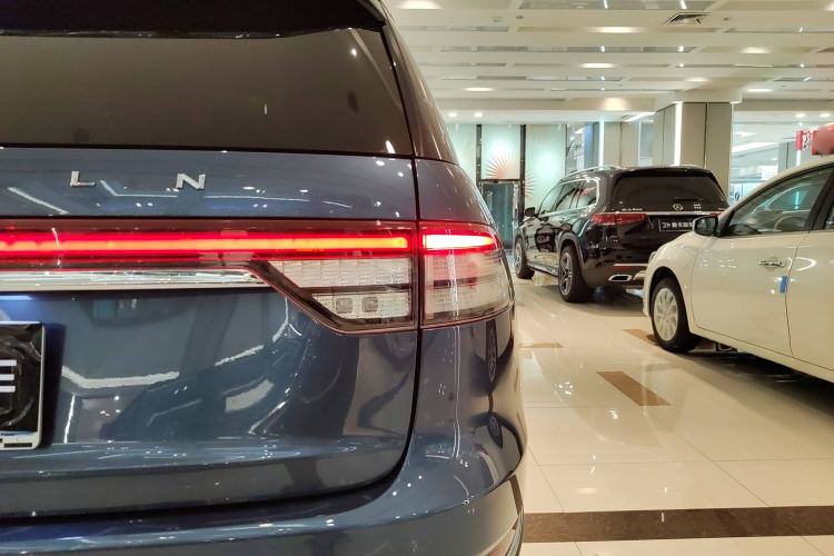 Used Lincoln Aviator 2020 3.0T V6 All-Wheel-Drive Premium Edition
