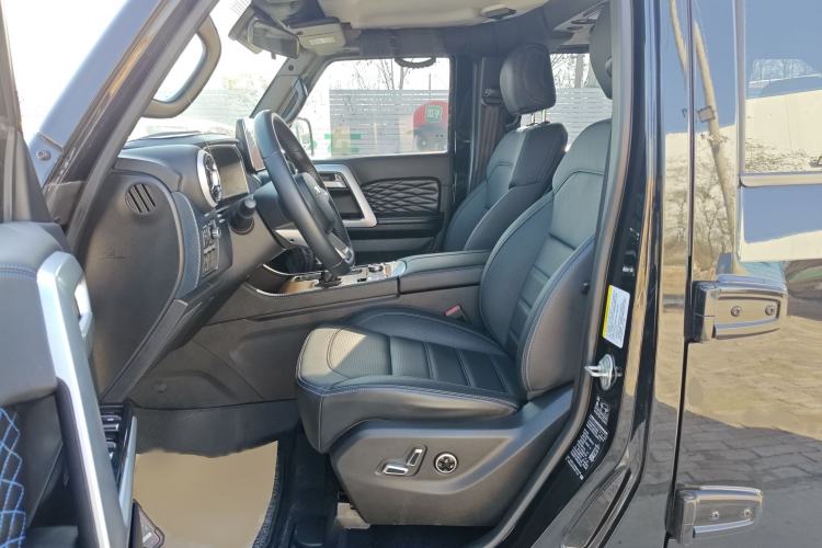 Used Beijing Auto BJ40 2023 2.0T Automatic Four-Wheel Drive Urban Hunter Edition Chivalrous Type