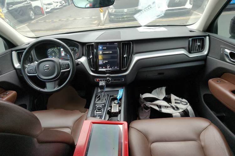 Used Volvo XC60 2019 T5 4x4 Smart Edition China V Standard
