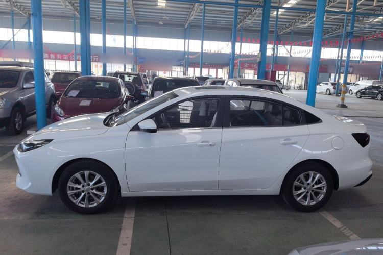 Used Roewe i5 
