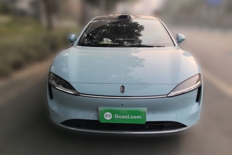 Used Hima Luxeed S7 2025 705 km Max
