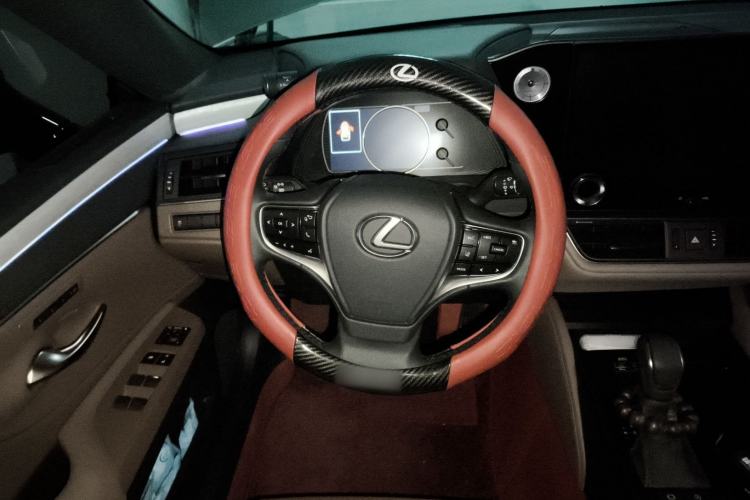 Used Lexus ES 2025 200 Premium Edition
