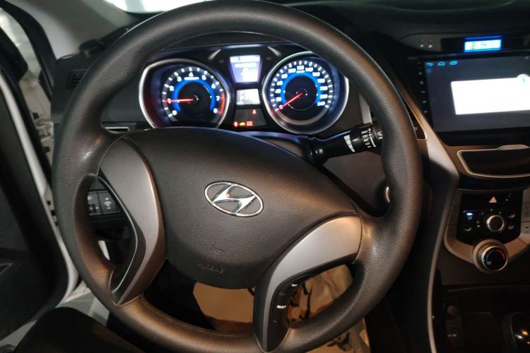 Used Hyundai Elantra 2015 1.6L Automatic Leading Model
