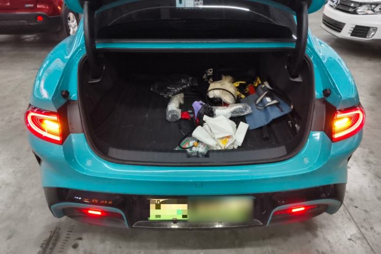 Used  SU7 2024 Rear-Drive Long-Range Intelligent Driving Version