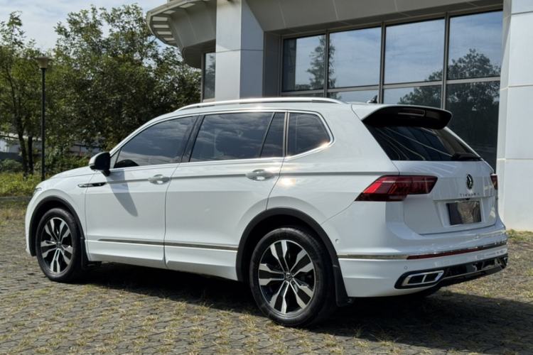 Used Volkswagen Tiguan L 2023 330TSI Automatic Two-Wheel Drive R-Line Enjoyment Edition
